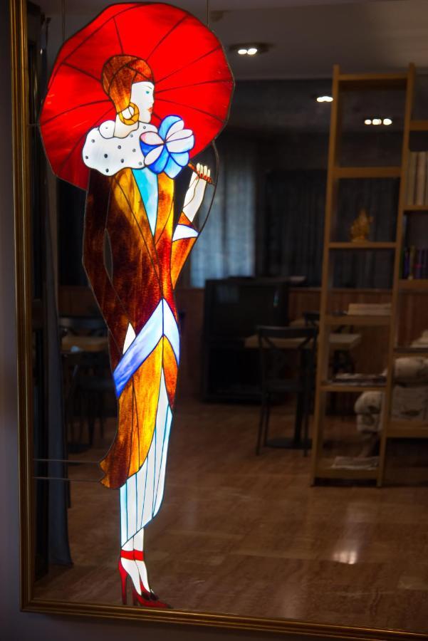 Hotel Maroussi Athene Buitenkant foto
